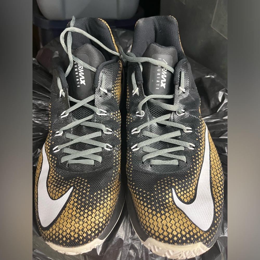 UCF Nike Air Max Pro sneakers,in great condition and only worn once.